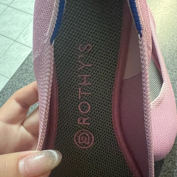 Size 8.5 Rothy’s in great condition! Only wore them a handful of times! - Picture 2 of 5